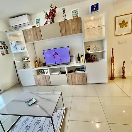 Cosy Calme Central-terrasse Proche Palais Appartement *