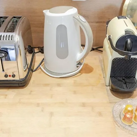 Cosy Calme Central-terrasse Proche Palais