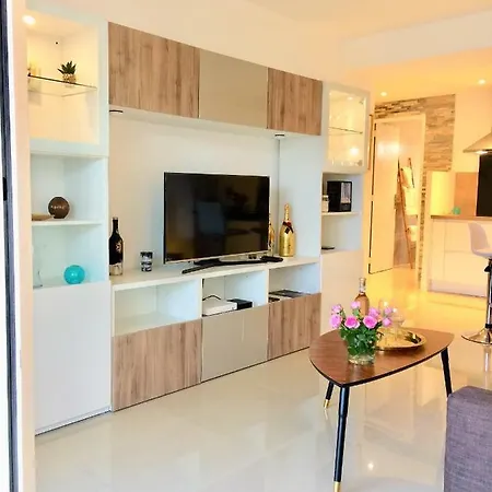 Cosy Calme Central-terrasse Proche Palais Cannes